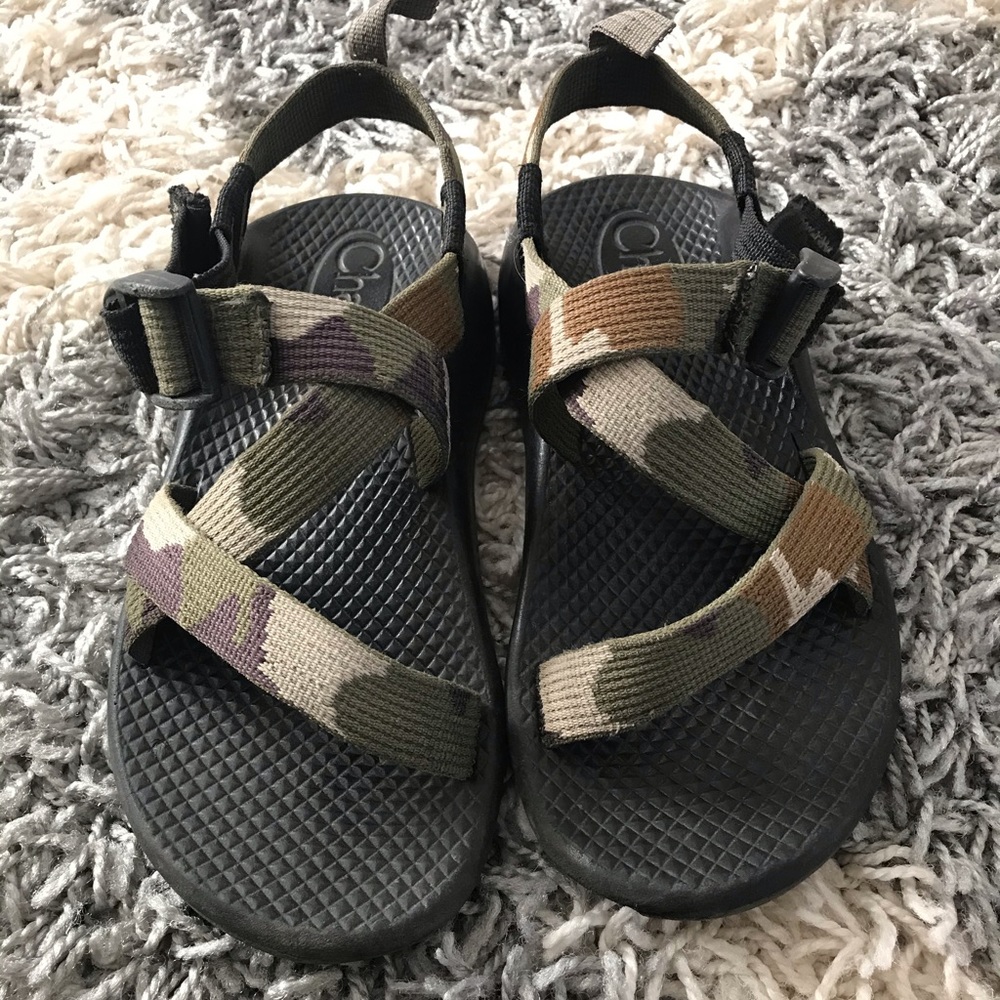 Well loved Chaco sandals 1Y